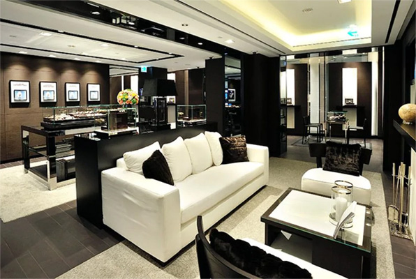 江苏淮安万国专修店在哪里